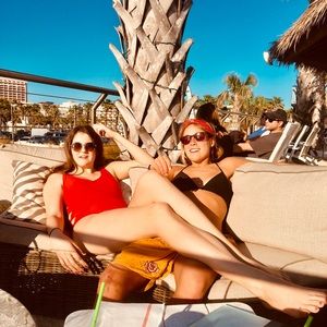 Meet your Posher, Genni